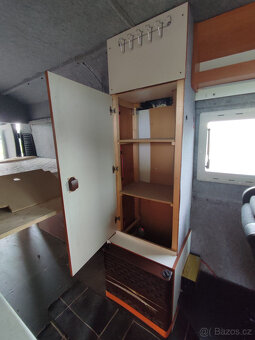 Obytný Peugeot Boxer L3H2, klima, tažné, 3 místa - 14