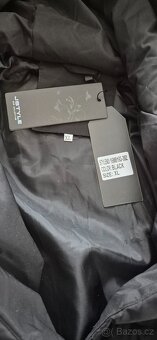 Nový kabát zimní černý v. L - 14