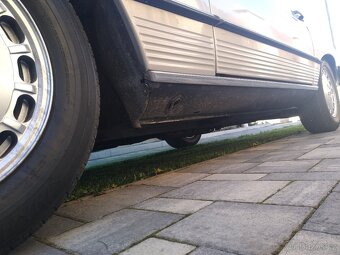 Mercedes Benz 560 sl - 14