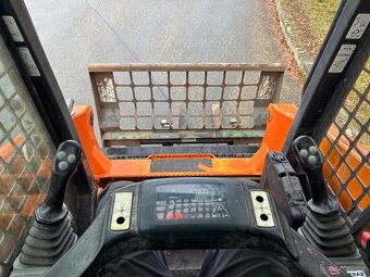 Pásový smykový nakladač Komatsu CK 20-1, hmotnost 3.6 t - 14