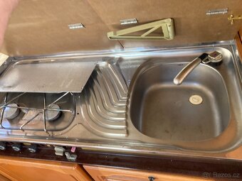 Prodám karavan francouz , topení s rozfukem , lednice ,solar - 14