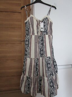 nové nenošené oblečení - komplet 4000 Kč - 14