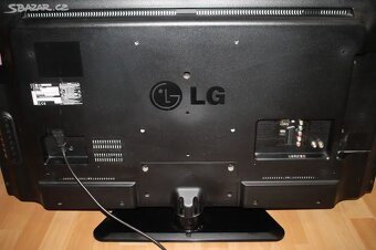 LED televizor LG 42LN570S - 14