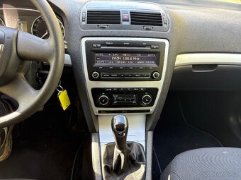 Škoda Octavia 2  1.2TSI 77Kw,2011,tažné,179592Km. - 14