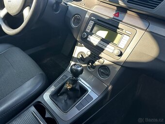 Volkswagen Passat 1.6 Benzín - 14