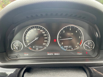 BMW 530d xDrive F11 2014, 190 kW, diesel, automat - 14