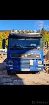 Prodám kamaráda Volvo FM12 6x2 hákový nosič - 14