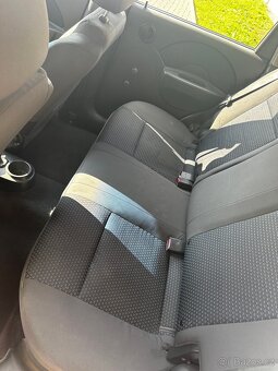 Chevrolet Kalos - 14