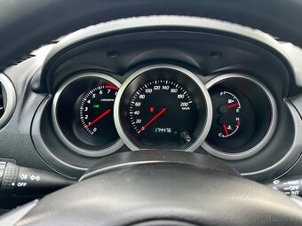 Suzuki Grand Vitara 2,0i 103kw pohon 4x4 - 14