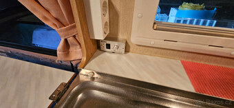 Obytný přívěs Chateau 400 - 14