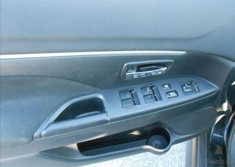 Mitsubishi ASX 1,8 INVITE DI-D 4WD CZ nafta - 14