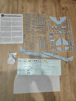 Technika 1:35, letadla 1:48, barvy Humbrol - 14
