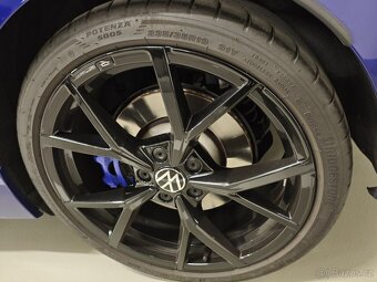 VW Golf 8 R - 14