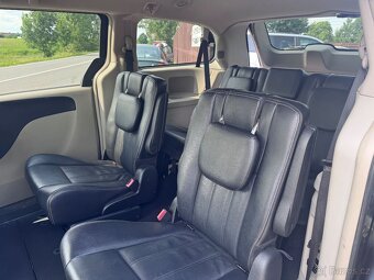 Chrysler Town Country 3,6 RT DVD 2014 - 14