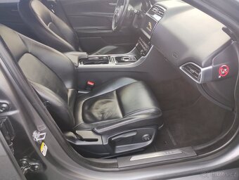 JAGUAR XE 2017 2.0D 132kW,VÝHŘEVY,NAVI,TEMPOMAT,SERVISKA - 14
