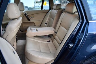 Bmw E61 530d/xDrive/2006/170kW/Automat/Kůže/Panorama/326tkm - 14