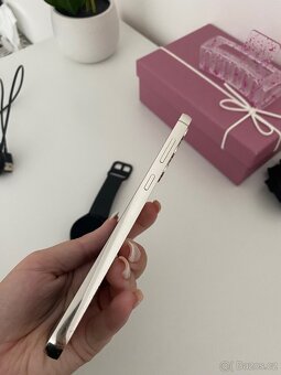 Samsung galaxy S23+ a Samsung Galaxy Watch 4 - 14