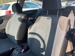 Citroën C4 1.4i 16V - 14