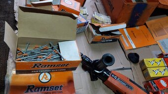 Nastřelovaci pistole RAMSET - 14