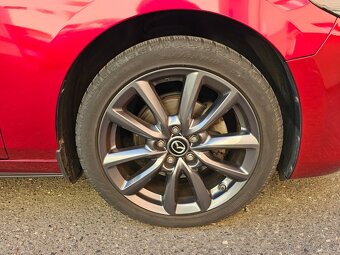 MAZDA 3 2,0 132kw, 12/2019, 38t.km, HUD, navi, keyless, 18" - 14