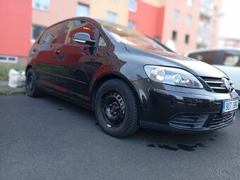 Prodám Volkswagen Golf 5 - 14
