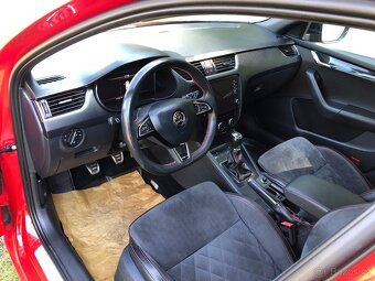 OCTAVIA COMBI 2.0 TSI - 180KW RS 245 - 2019 - VIRTUAL 3D - 14