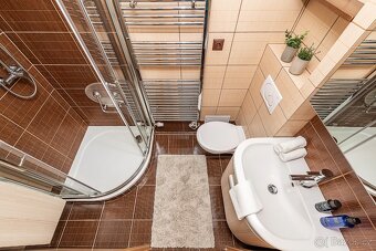 Atypický mezonetový 3+kk s výhledem, 62 m2, Hostivice - 14