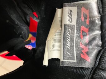 Hokejová výzbroj - 14