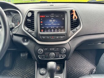 Jeep Cherokee 2.2 CRDi 147 kW 4x4 - TOP STAV - 14
