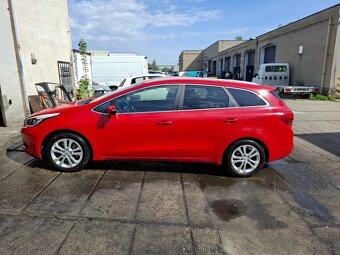 KIA CEED SW 1,6 CRDI 94KW - 14