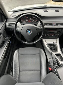BMW E90 320i 110KW Manuál,Výhřevy,ALU R16,Senzory,131 TKM - 14