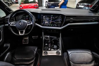 Volkswagen Touareg - 14