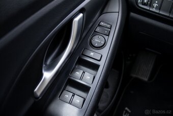 Hyundai i30 CW 1.6 CRDi 110 Comfort 7DCT - 14