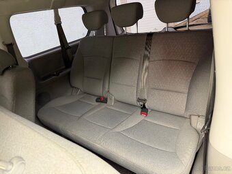 Hyundai H1 Grand Starex 2.5 CRDi 8 míst Automat - 14