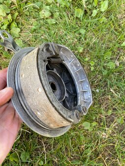 ORIGINÁL NEPOUŽITÉ PŘEDNÍ KOLO 16 NA MOTOCYKL JAWA ČZ - 14
