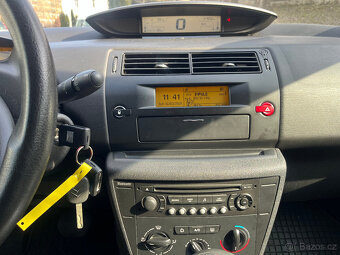 Citroën C4 1.6i 16v 80Kw AUTOMAT ČR - 14
