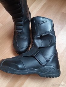 Bundy a boty na motorku - 14