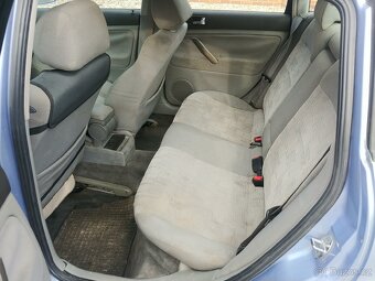 Volkswagen Passat - 14