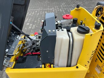 Vibrační válec jezkovy Bomag BMP 8500, 405mth, Wacker Neuson - 14