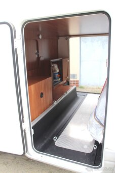 Obytný automobil Laika Kreos 3010, garážovaný - 14