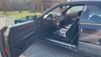 Mercedes-Benz 300 CE (1990) v perfektním stavu - 14
