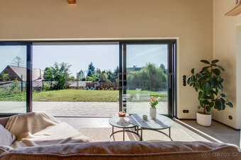 Novostavba dům 4+kk s terasou a zahradou, Pavlíkov - Designo - 14