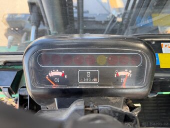 Vysokozdvižný vozík značky Mitsubishi FD70, nosnost 7 T - 14