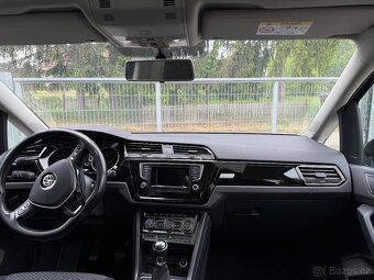 VW Touran 2017 1.6tdi 85kw Webasto Panorama 7míst Tažné - 14