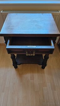 Starožitný nábytek - 14