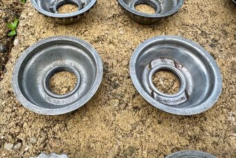 Jawa ČZ kyvacka, ČZ - matice krytu a kryt - 14