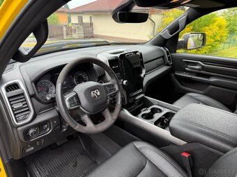 DODGE RAM 1500 HEMI LONGBED YELLOW JACKET - 14