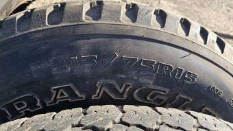 Jeep Cherokee. Prodam komplet zimni kola 225/70/15 - 14