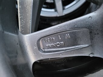 17" zimní Alu Ronal 5x114.3 Kia,Hyundai, Honda 225/60/17 - 14