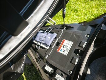 Honda SW-T400 (2011) kufr, jen 6500km, po servisu - 14